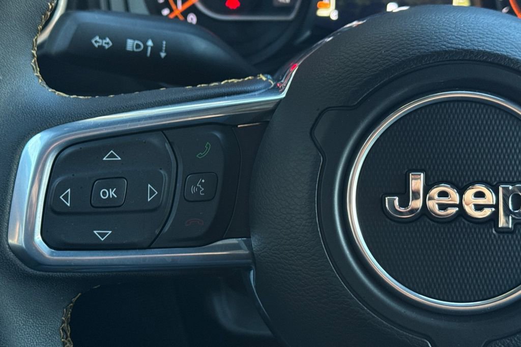 Used 2024 Jeep Wrangler Sahara image 27