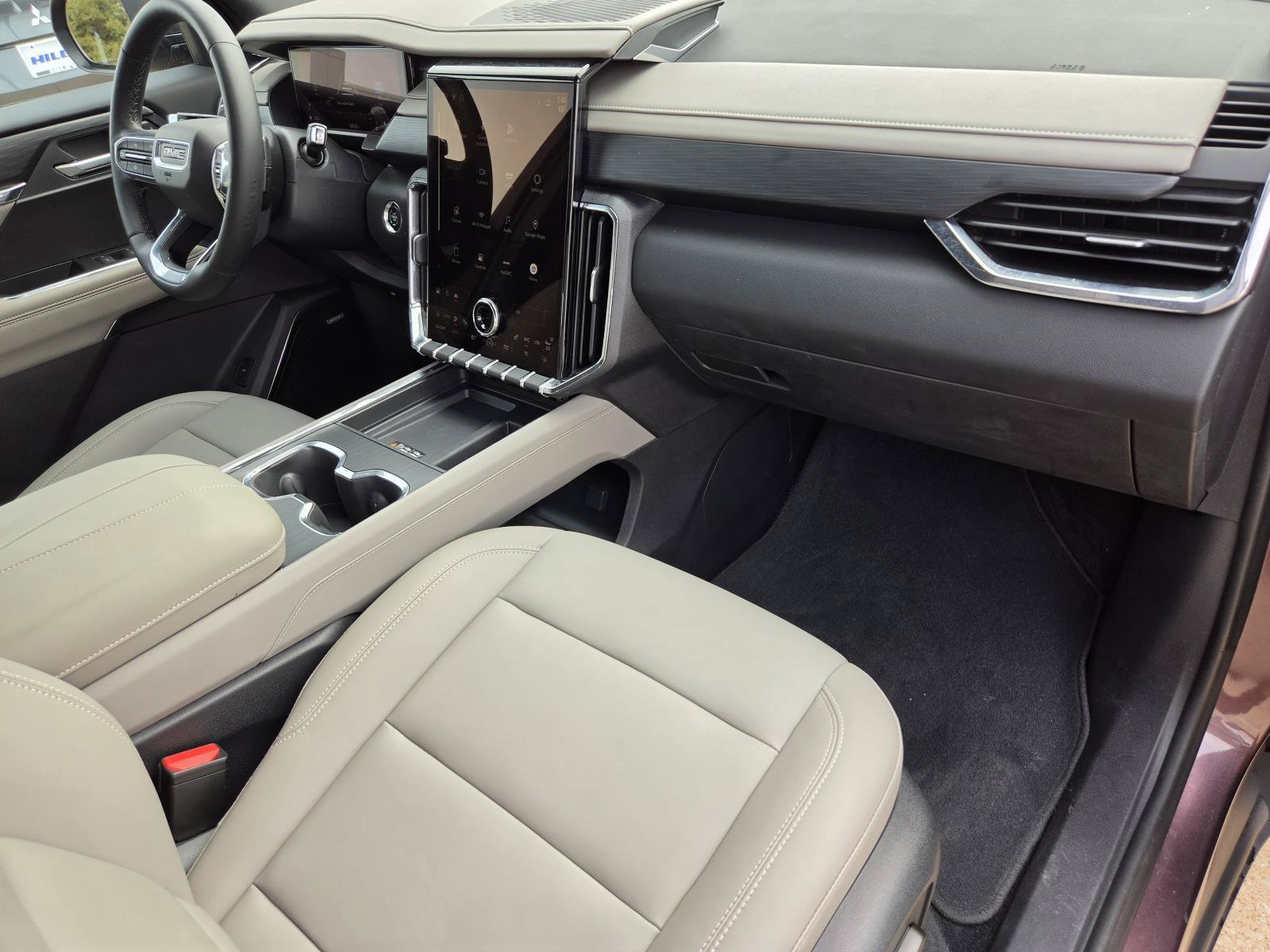 Used 2024 GMC Acadia Elevation FWD image 8