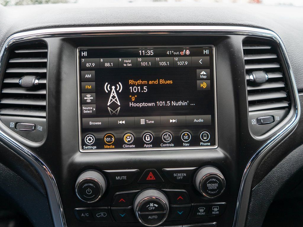 Used 2018 Jeep Grand Cherokee Altitude image 23