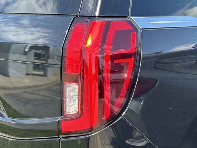 Used 2025 Ford Expedition Max Active AWD/4WD image 8
