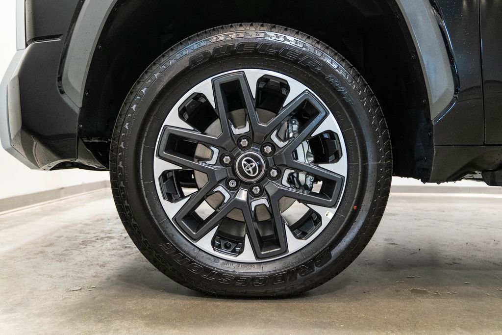 New 2026 Toyota Tundra Limited AWD/4WD image 11