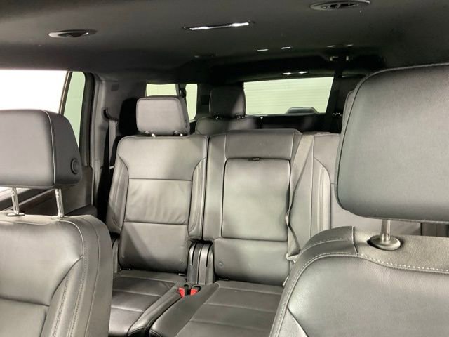 Used 2025 Chevrolet Suburban LT image 38