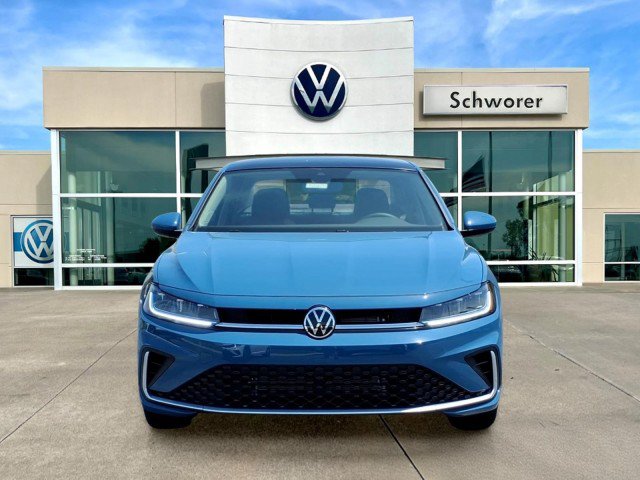 New 2026 Volkswagen Jetta SE FWD image 3