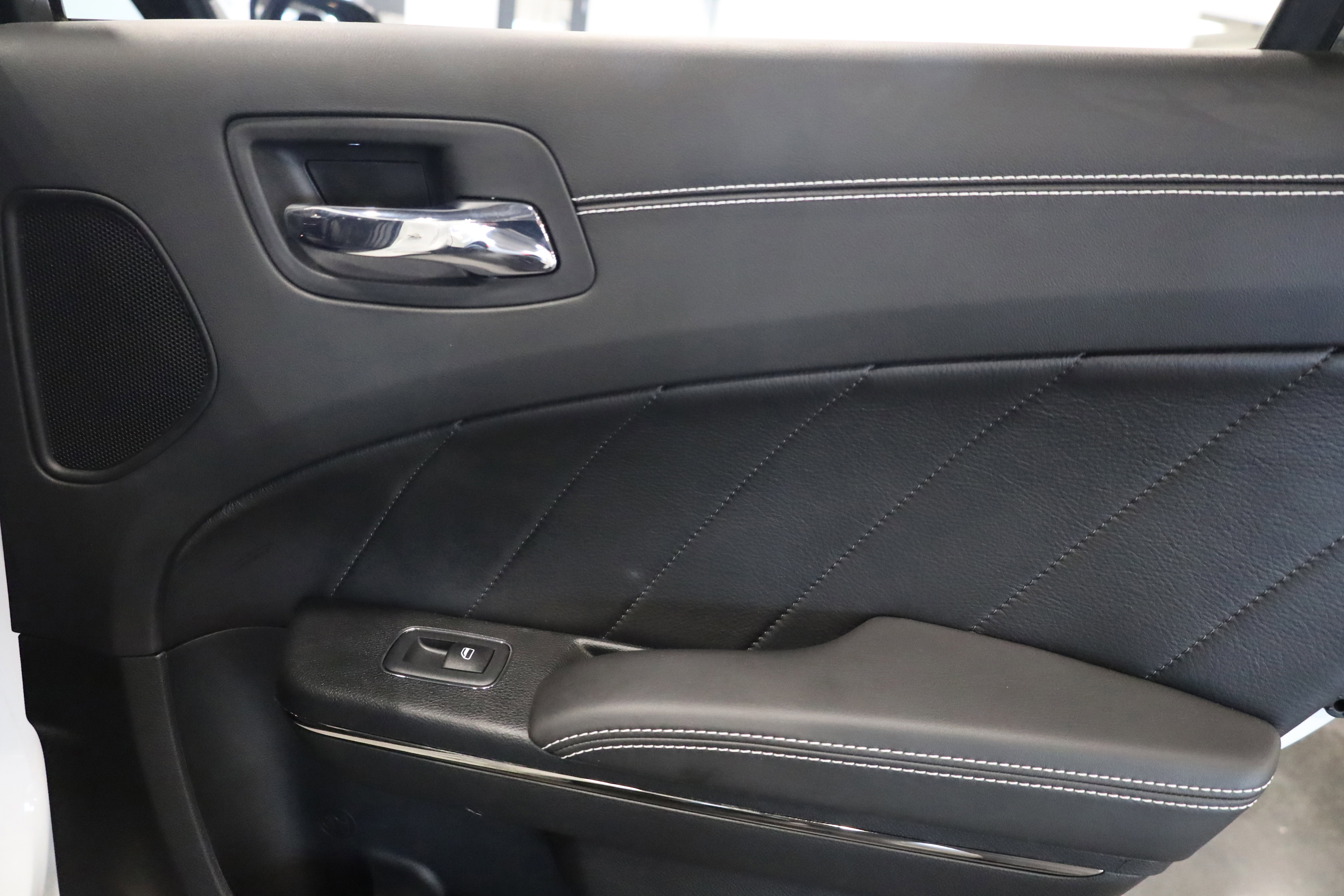 Used 2023 Dodge Charger SRT Hellcat w/ Harman/Kardon Audio Group image 35