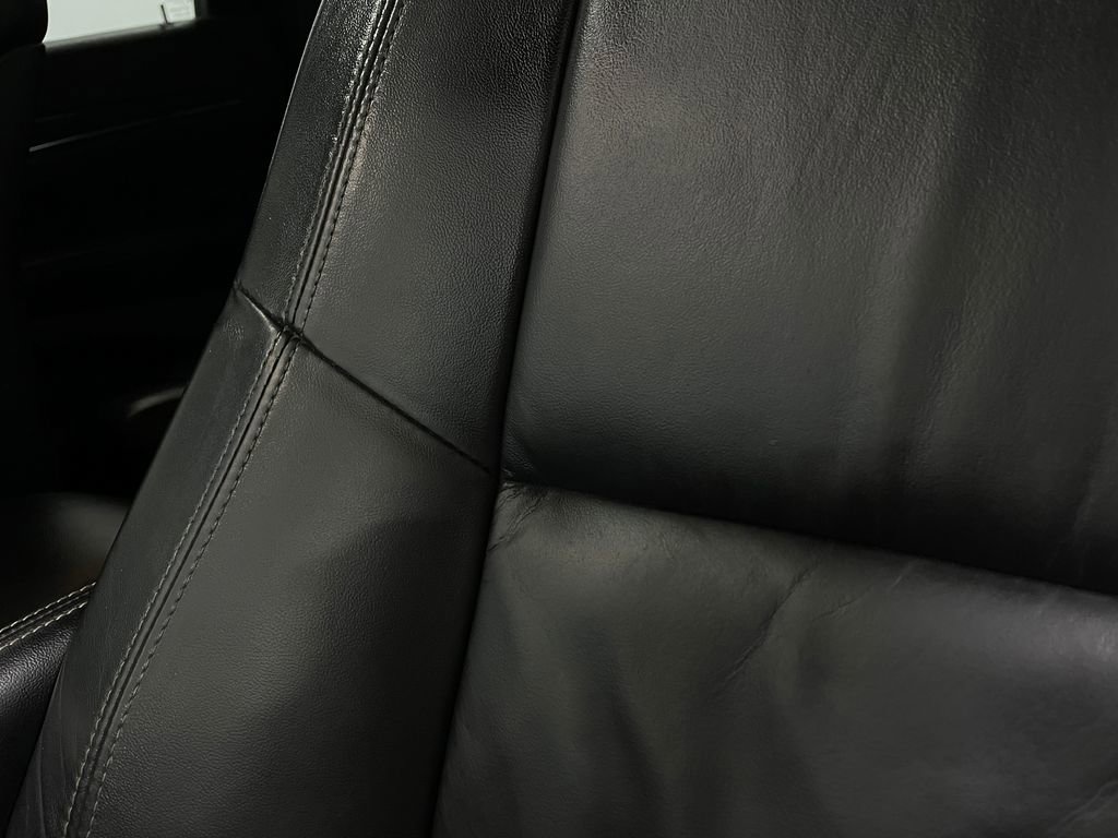 Used 2017 Jeep Grand Cherokee Limited image 18