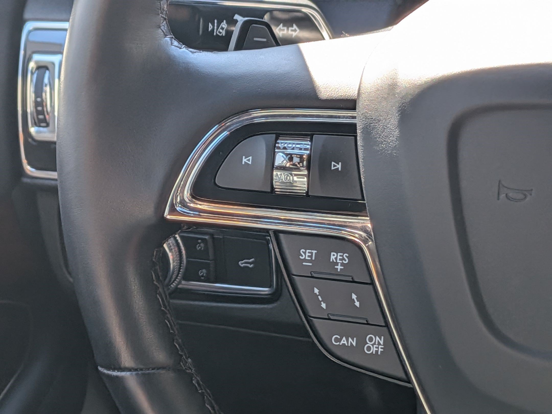 Used 2021 Lincoln Navigator Reserve w/ Luxury Package AWD/4WD image 16