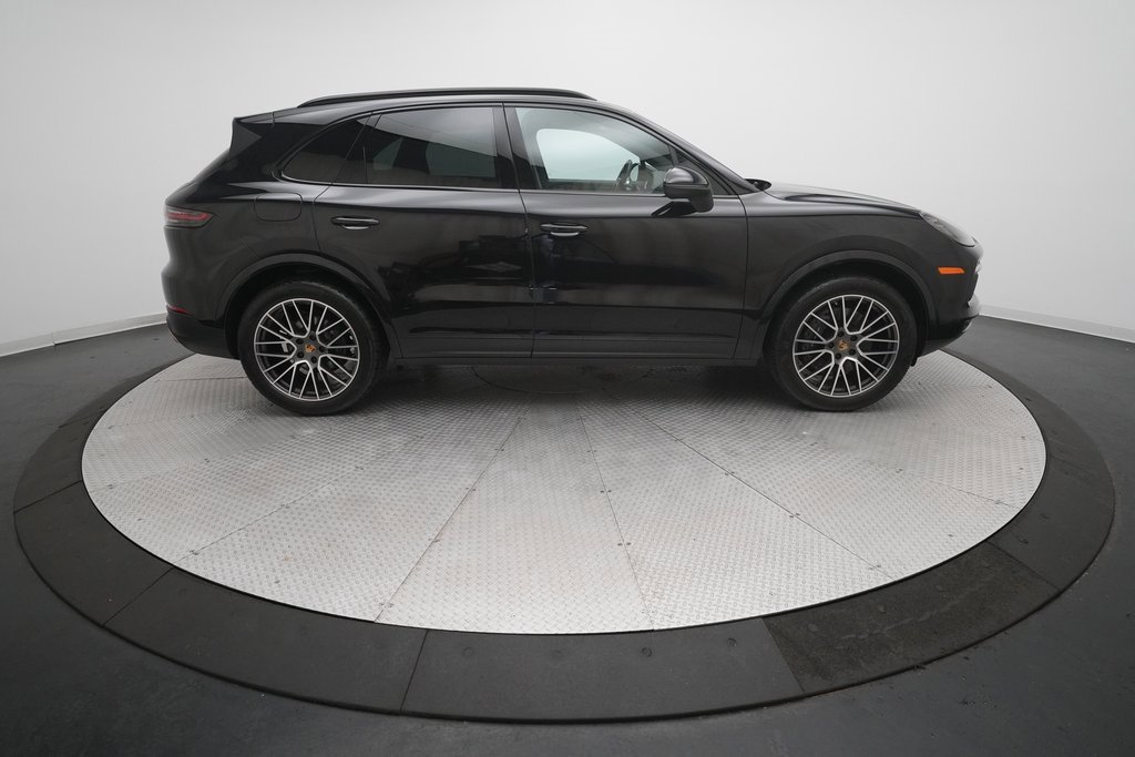 Used 2021 Porsche Cayenne image 11