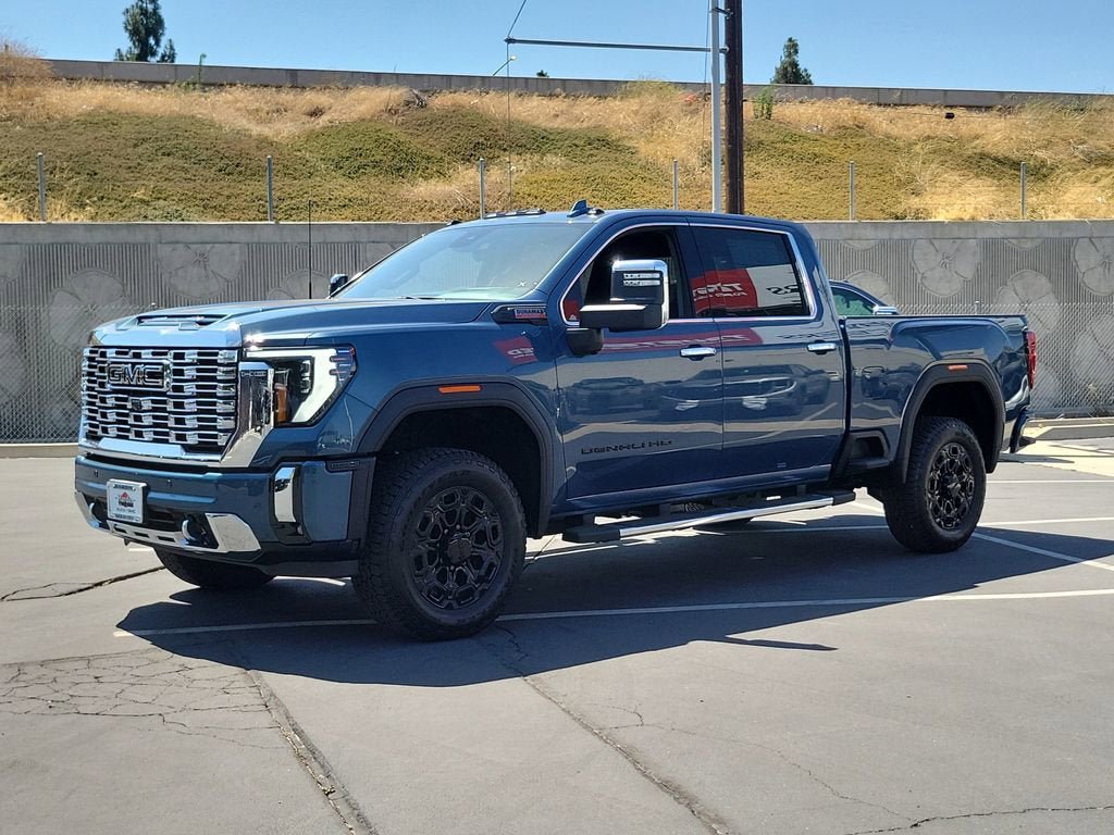 New 2026 GMC Sierra 2500 Denali w/ Denali Reserve Package AWD/4WD image 2