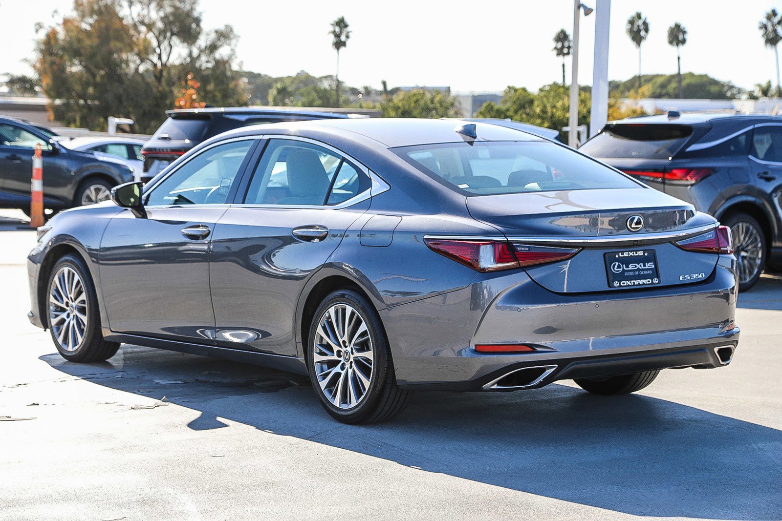 Used 2020 Lexus ES 350 w/ Premium Package image 5