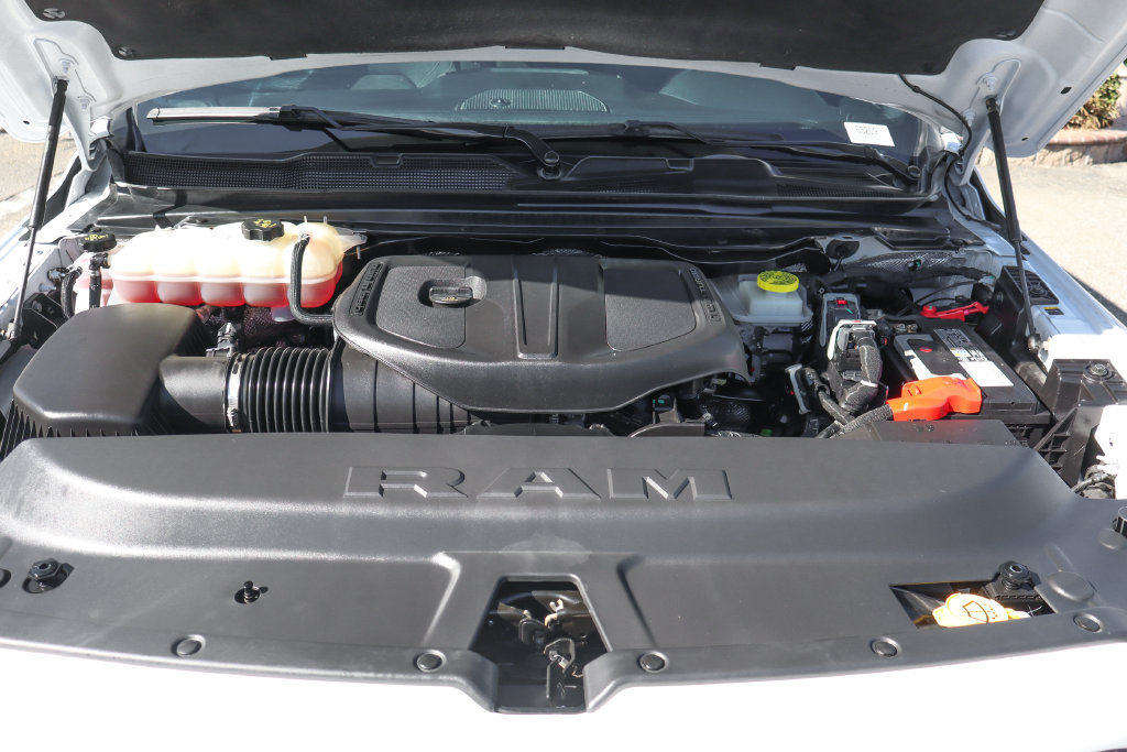 Used 2025 RAM 1500 Tradesman AWD/4WD image 11