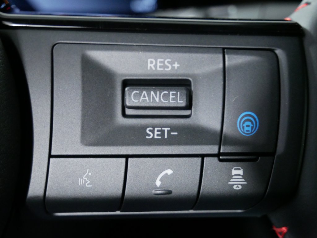 New 2027 Nissan Kicks SR AWD/4WD image 25