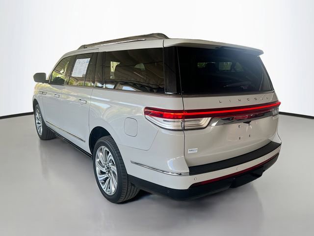 Used 2024 Lincoln Navigator L Reserve image 6