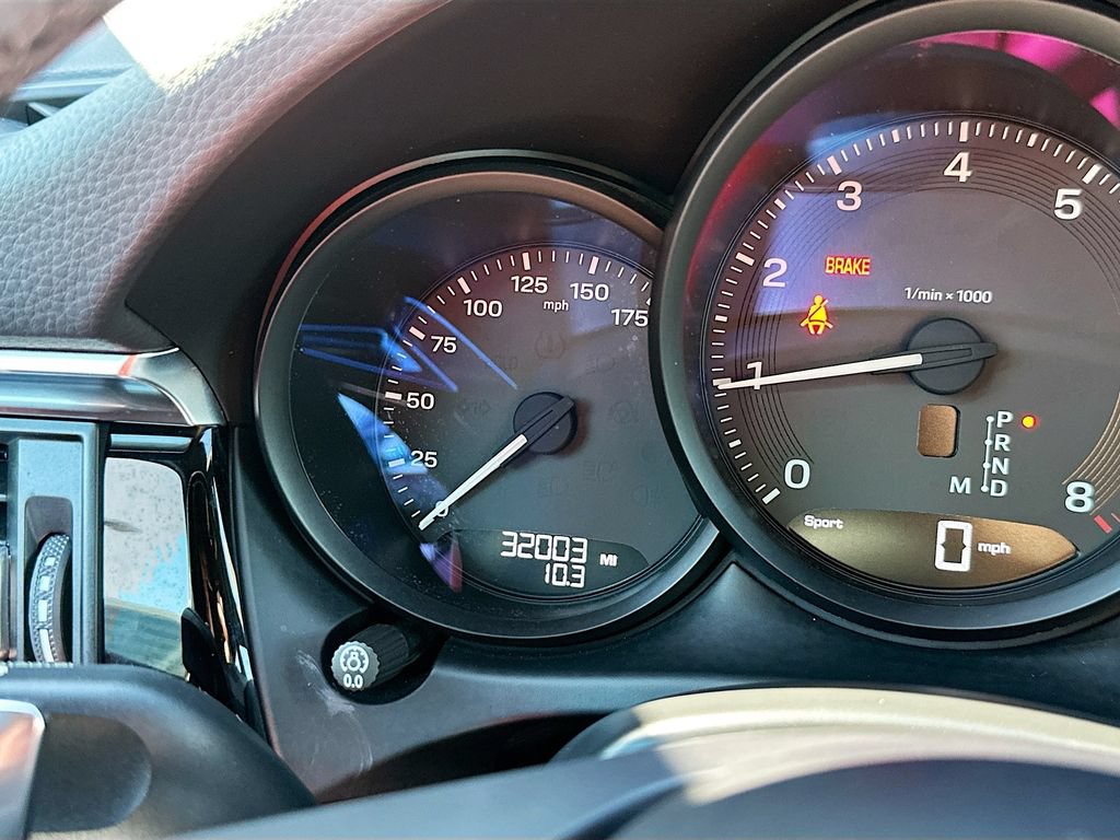 Certified 2023 Porsche Macan AWD/4WD image 13