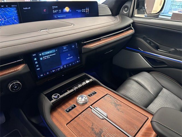 New 2025 Lincoln Navigator Black Label image 33