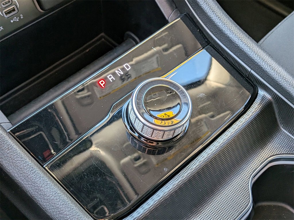 Used 2024 Jeep Grand Cherokee Laredo image 16