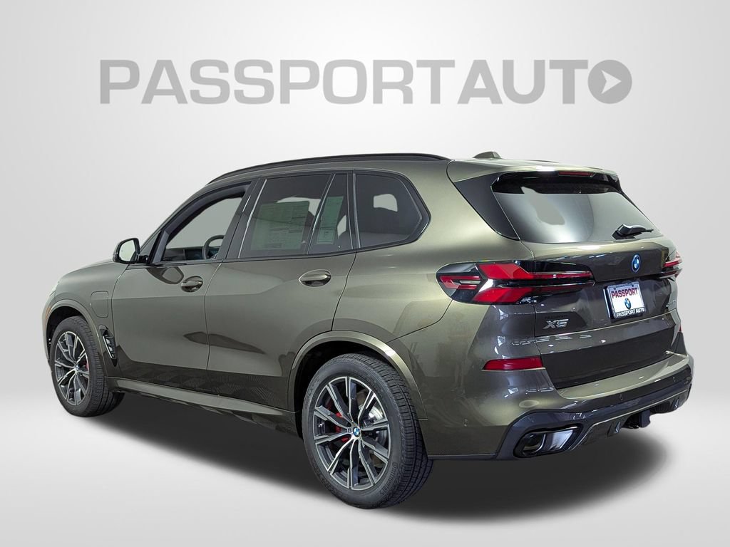 New 2026 BMW X5 xDrive50e w/ Executive Package AWD/4WD image 3