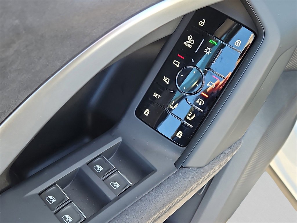 New 2025 Audi SQ5 Premium Plus image 20