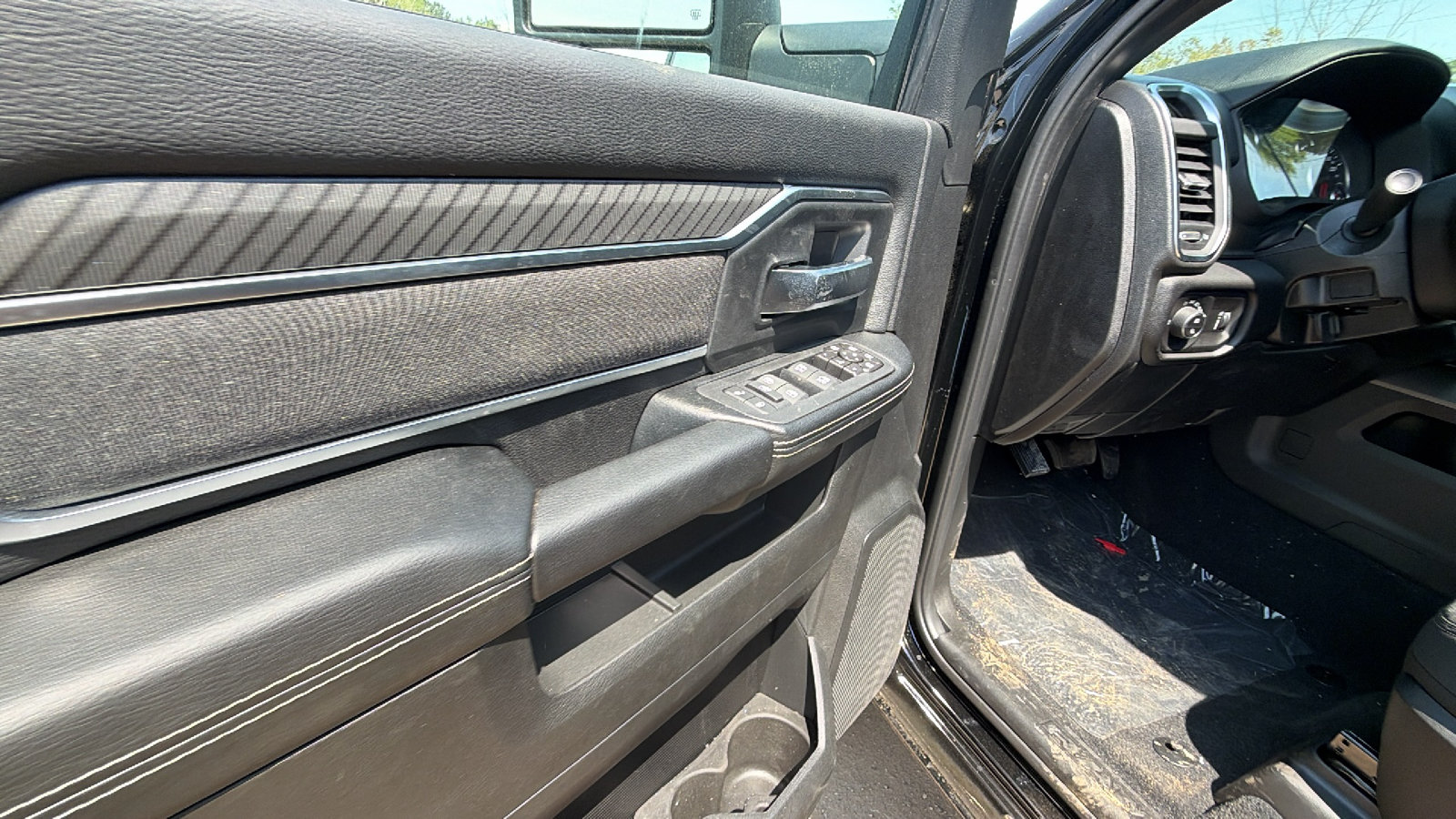 New 2026 RAM 2500 Big Horn AWD/4WD image 15