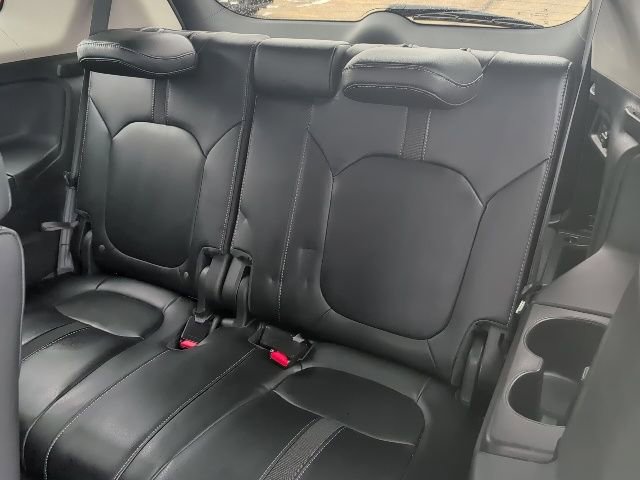 Used 2025 Honda Pilot EX-L image 13