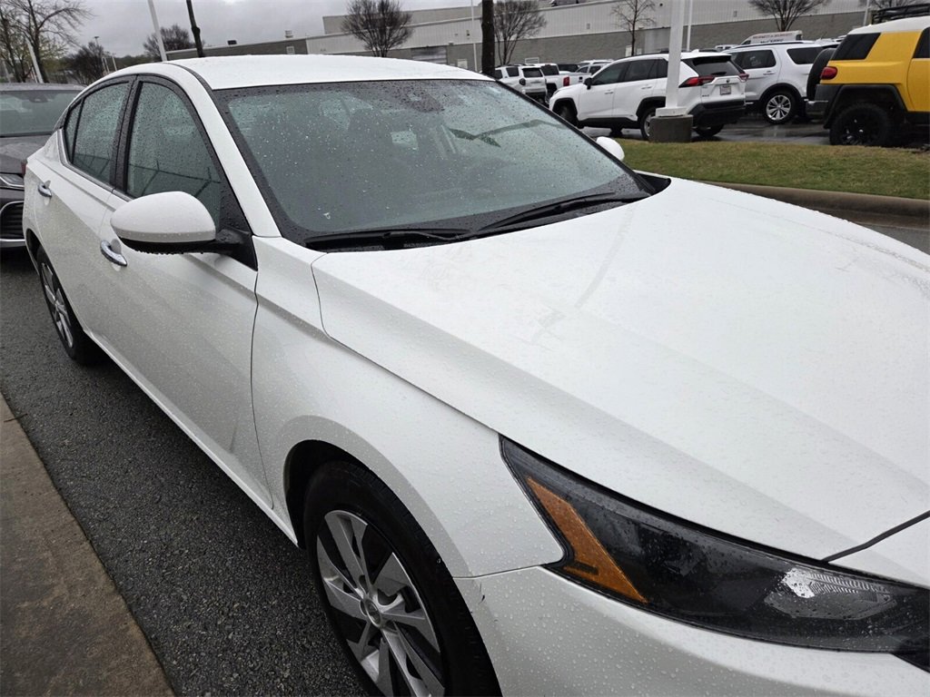 Used 2022 Nissan Altima 2.5 S image 9