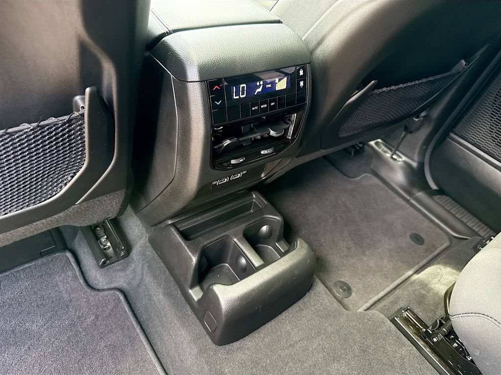 Used 2025 Jeep Grand Cherokee L Laredo RWD image 26