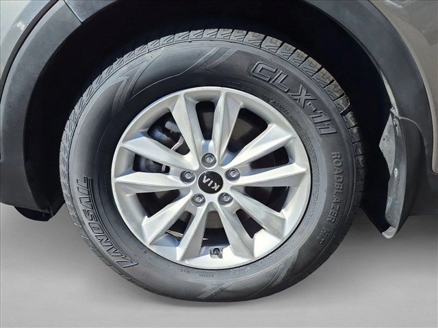 Used 2019 Kia Sorento L FWD image 21