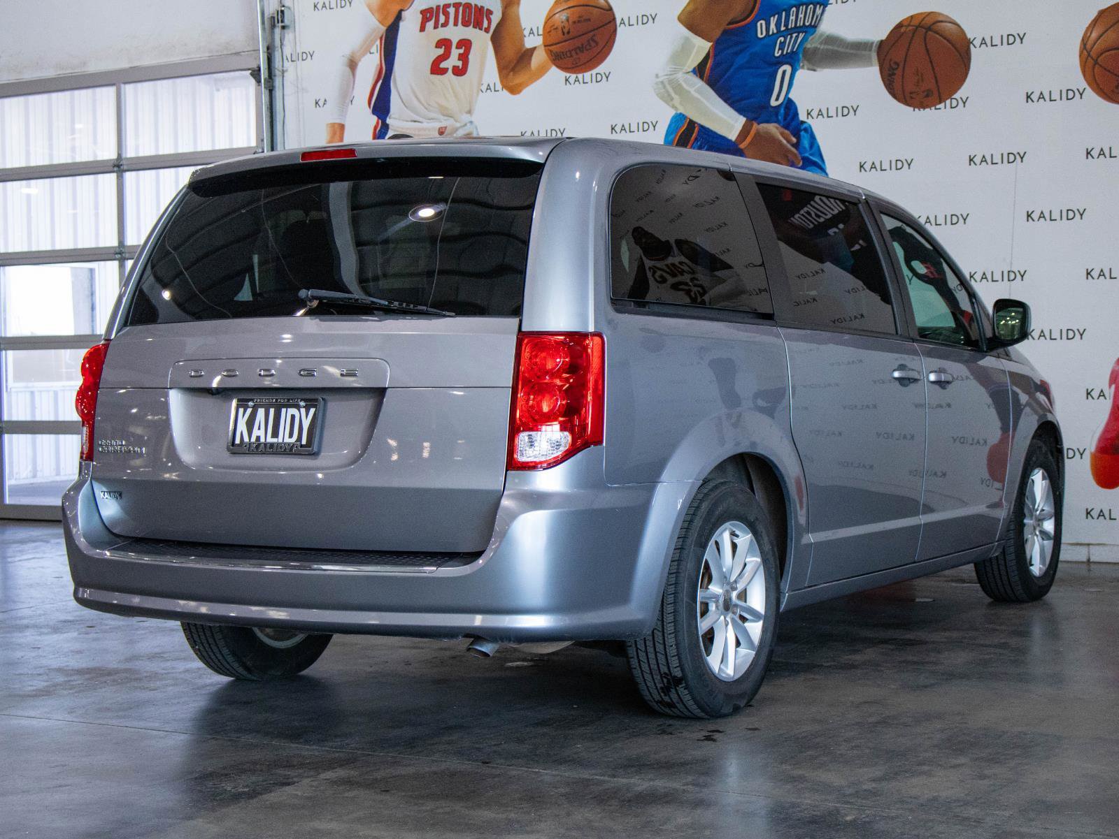 Used 2020 Dodge Grand Caravan SE image 24