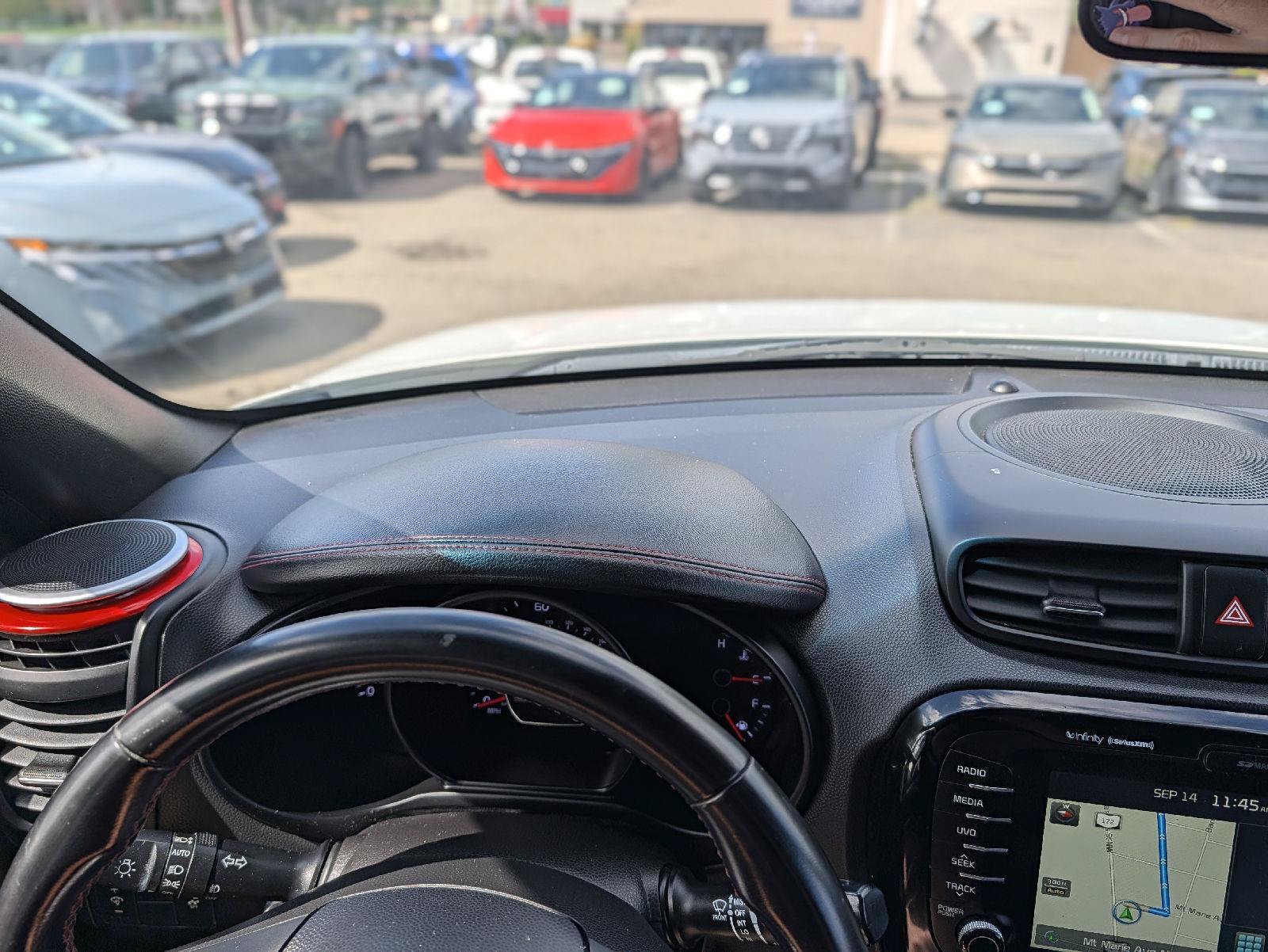 Used 2014 Kia Soul + FWD image 32