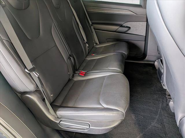 Used 2024 Tesla Model X AWD/4WD image 19