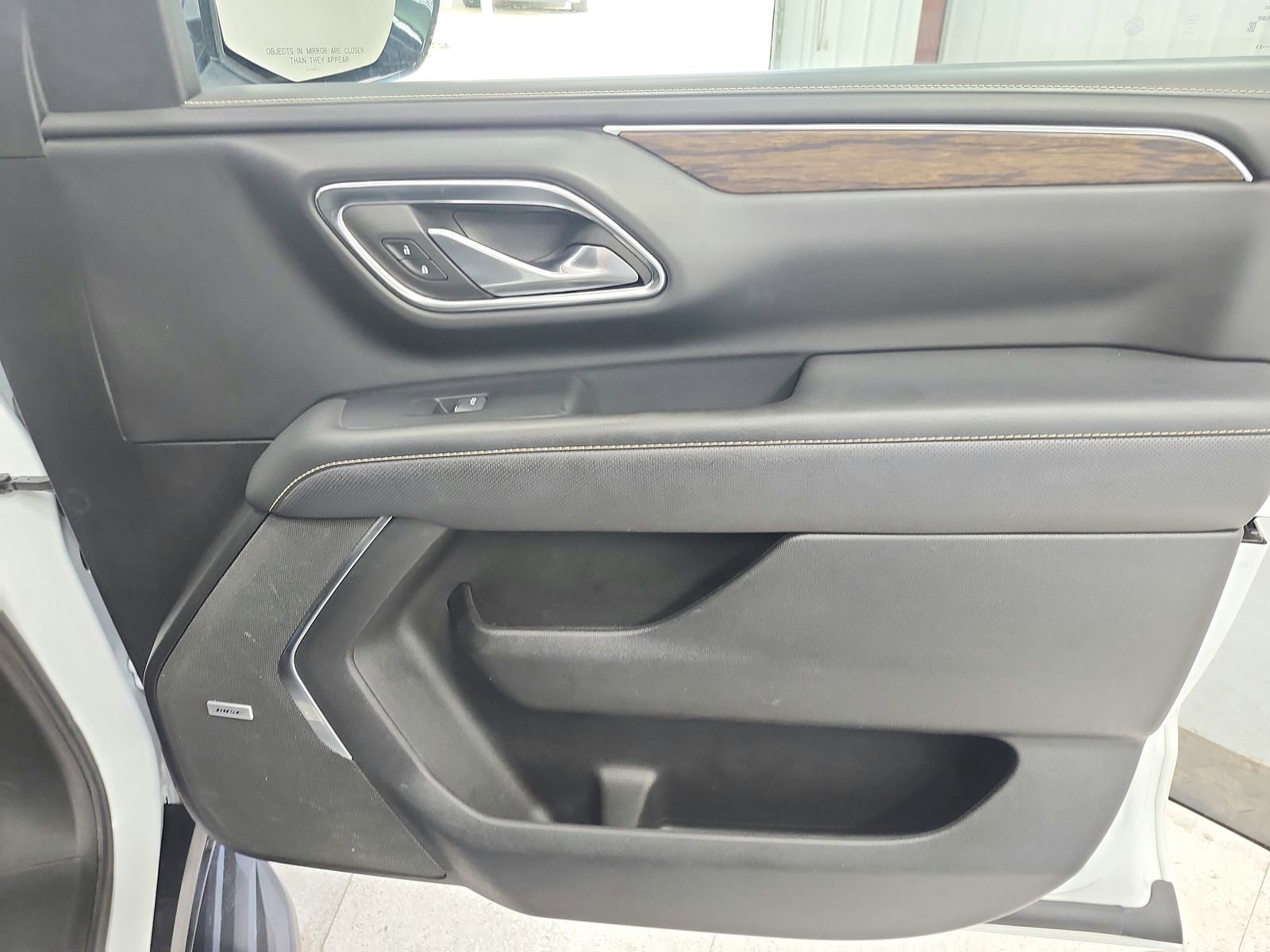 Used 2023 Chevrolet Suburban Premier image 41