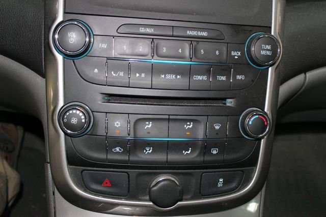 Used 2015 Chevrolet Malibu LS FWD image 23