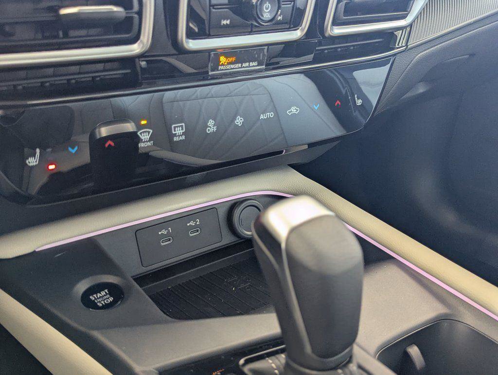 New 2026 Nissan Sentra SL w/ Floor Mat Package FWD image 28
