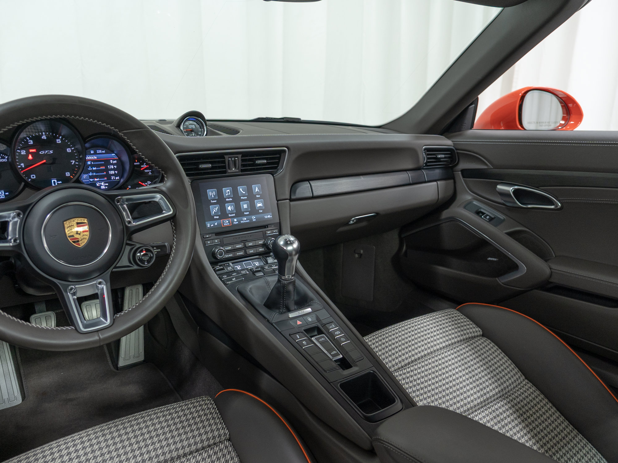 Certified 2018 Porsche 911 Targa 4 GTS AWD/4WD image 25