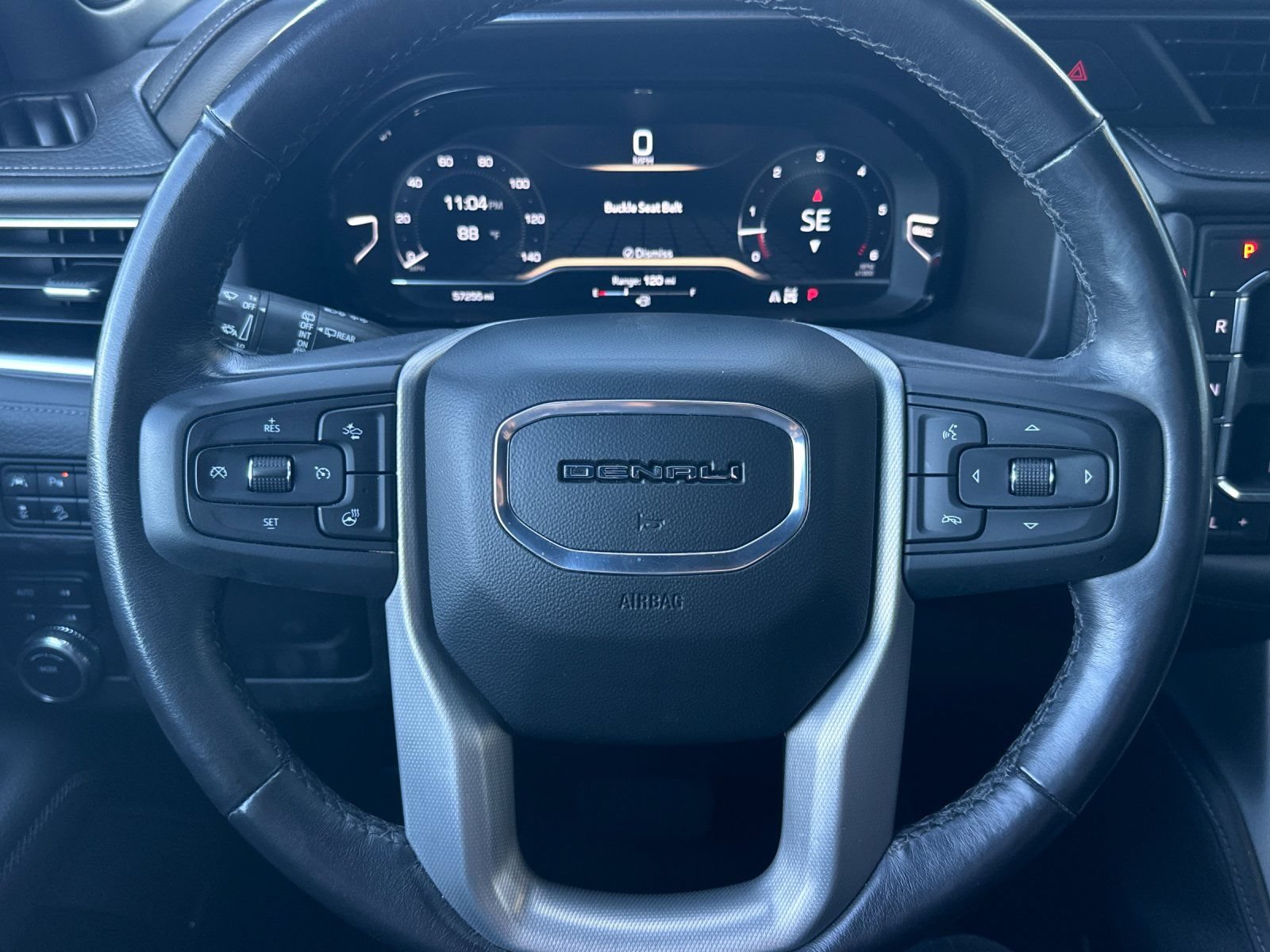 Used 2022 GMC Yukon XL Denali AWD/4WD image 22