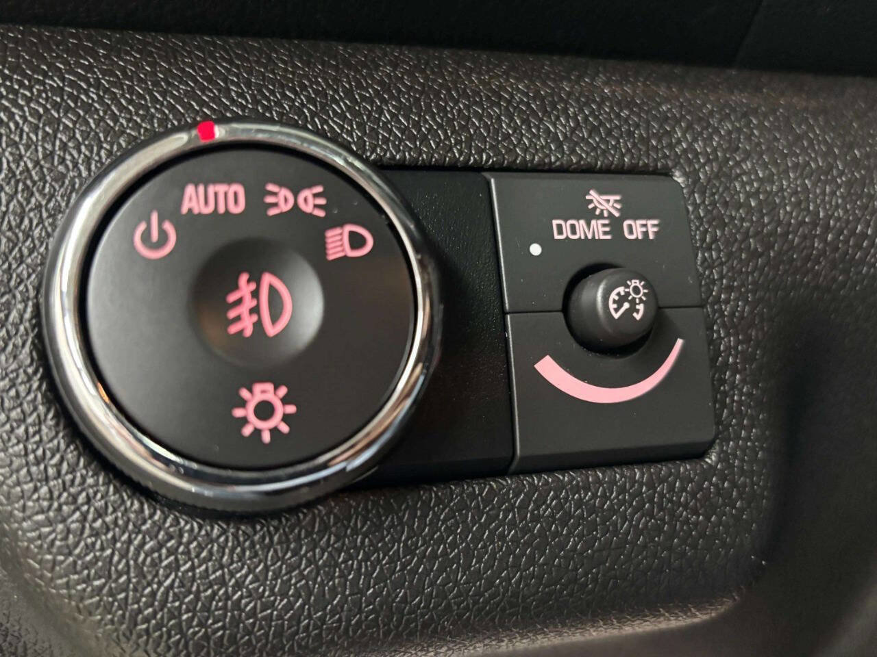 Used 2012 GMC Acadia Denali image 33