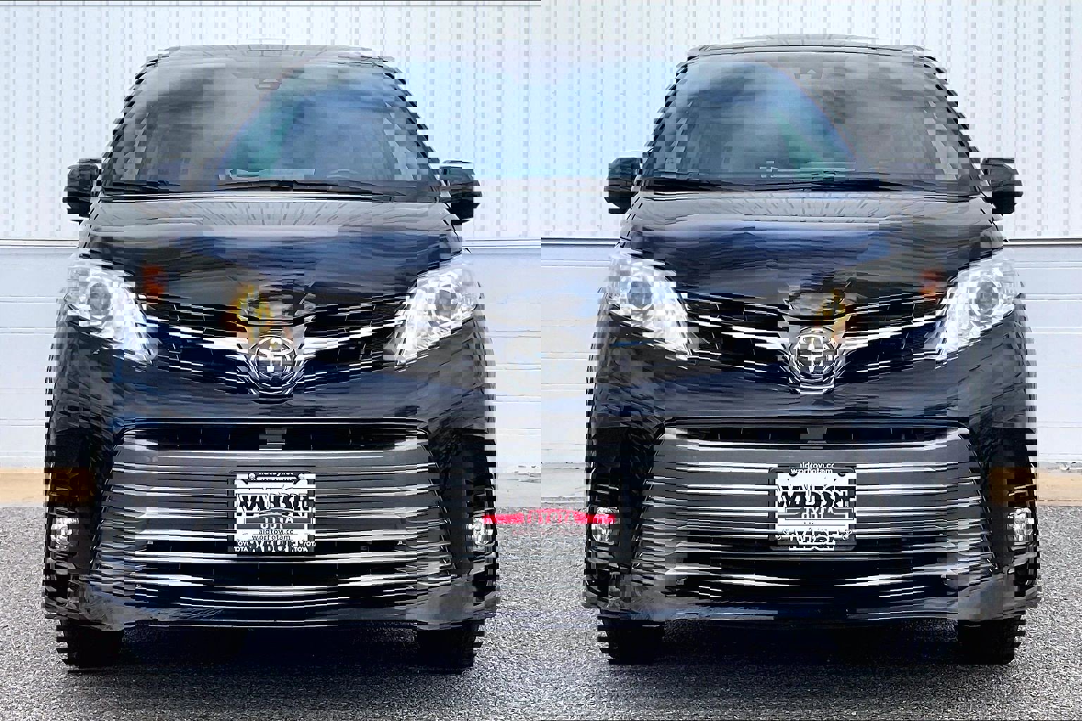 Used 2019 Toyota Sienna XLE image 3