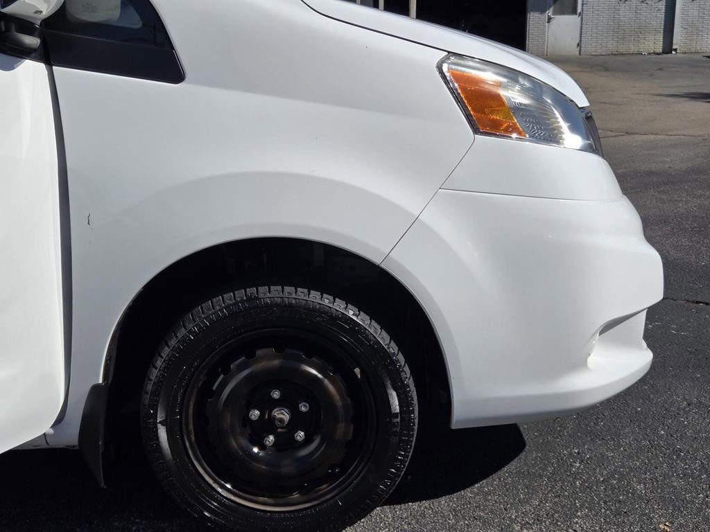 Used 2019 Nissan NV200 SV w/ Navigation Package image 7