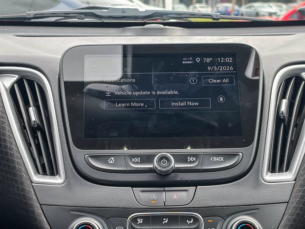 Used 2025 Chevrolet Malibu LT FWD image 18