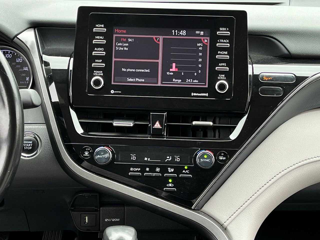 Used 2024 Toyota Camry SE w/ Convenience Package FWD image 15