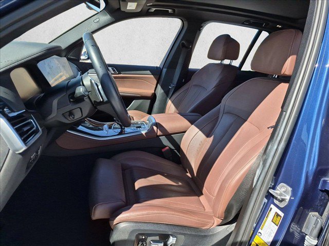 Certified 2022 BMW X5 xDrive45e w/ Luxury Seating Package AWD/4WD image 16
