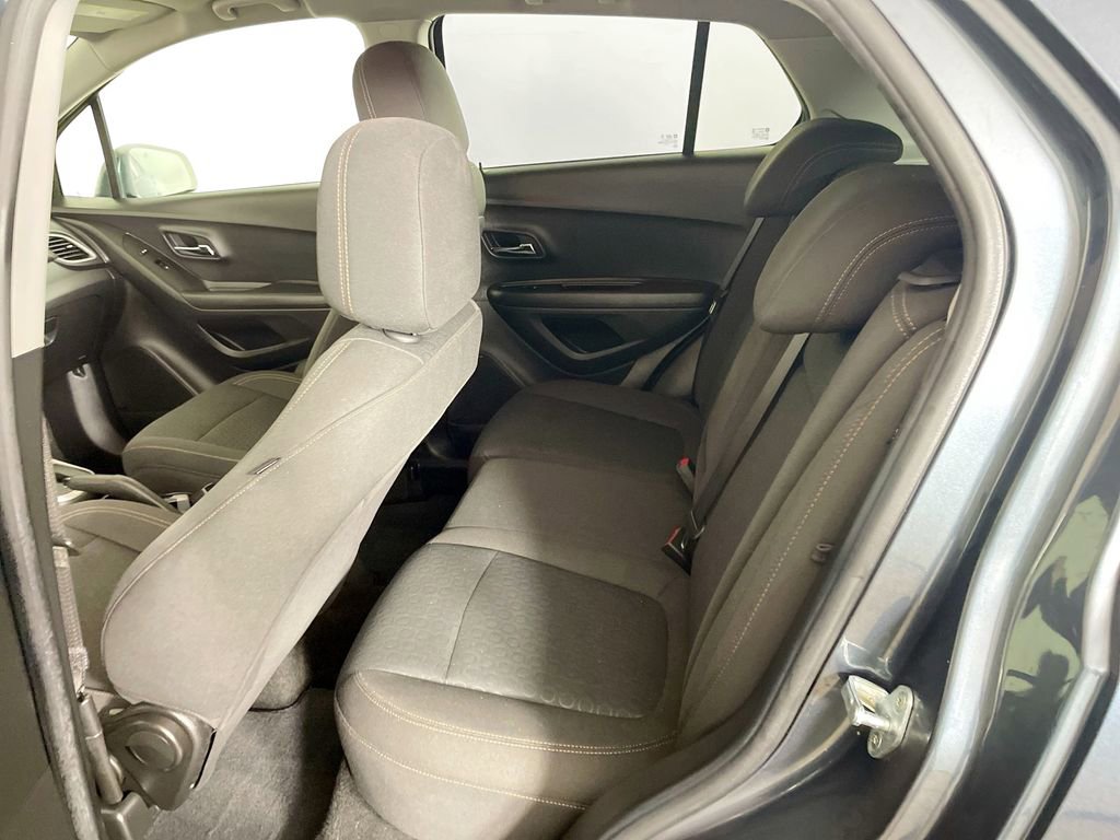 Used 2021 Chevrolet Trax LS w/ Tint and Cruise Package image 22