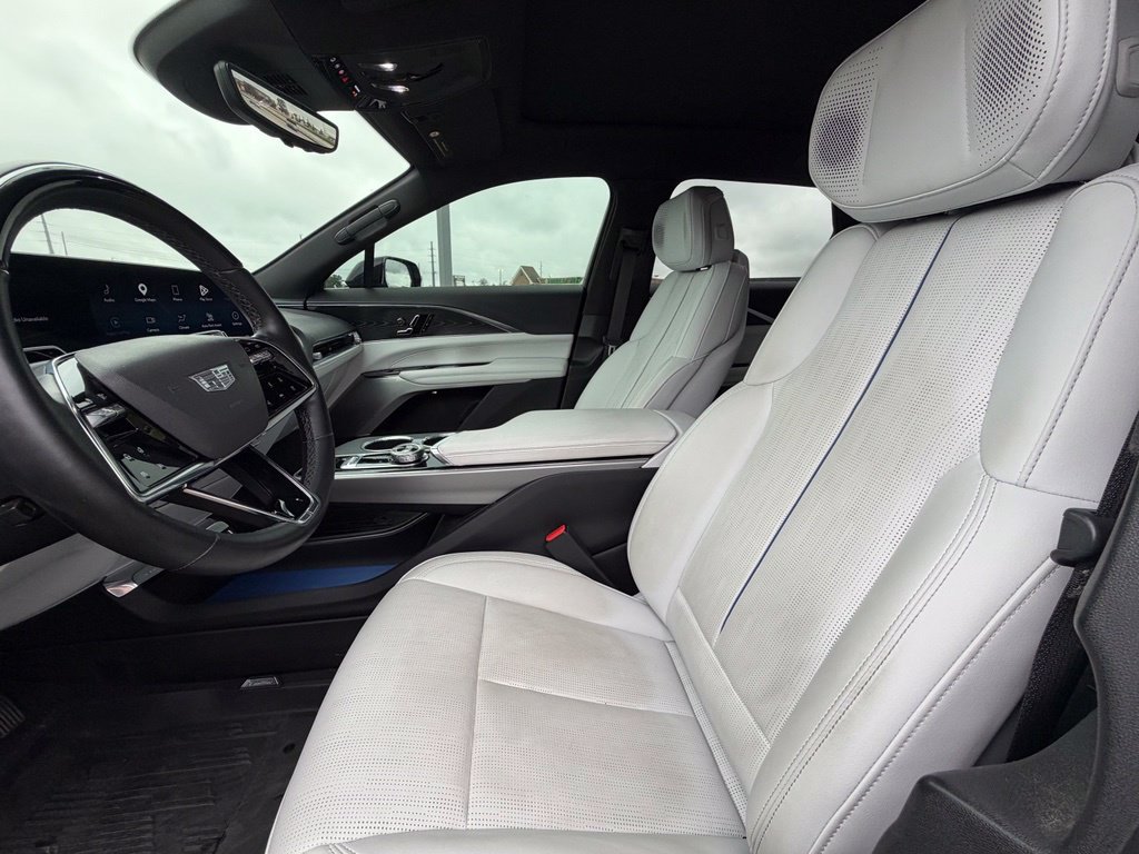 Certified 2024 Cadillac Lyriq Sport w/ LPO, Floor Liner Package AWD/4WD image 30