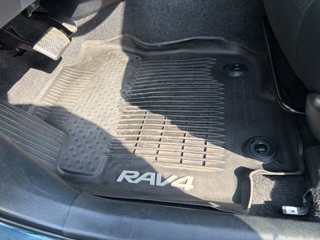 Used 2018 Toyota RAV4 LE w/ All Weather Liner Package image 18
