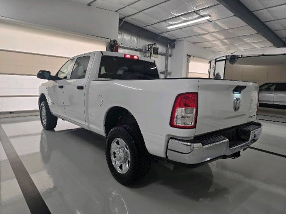 Used 2022 RAM 2500 Tradesman w/ Chrome Appearance Group AWD/4WD image 7