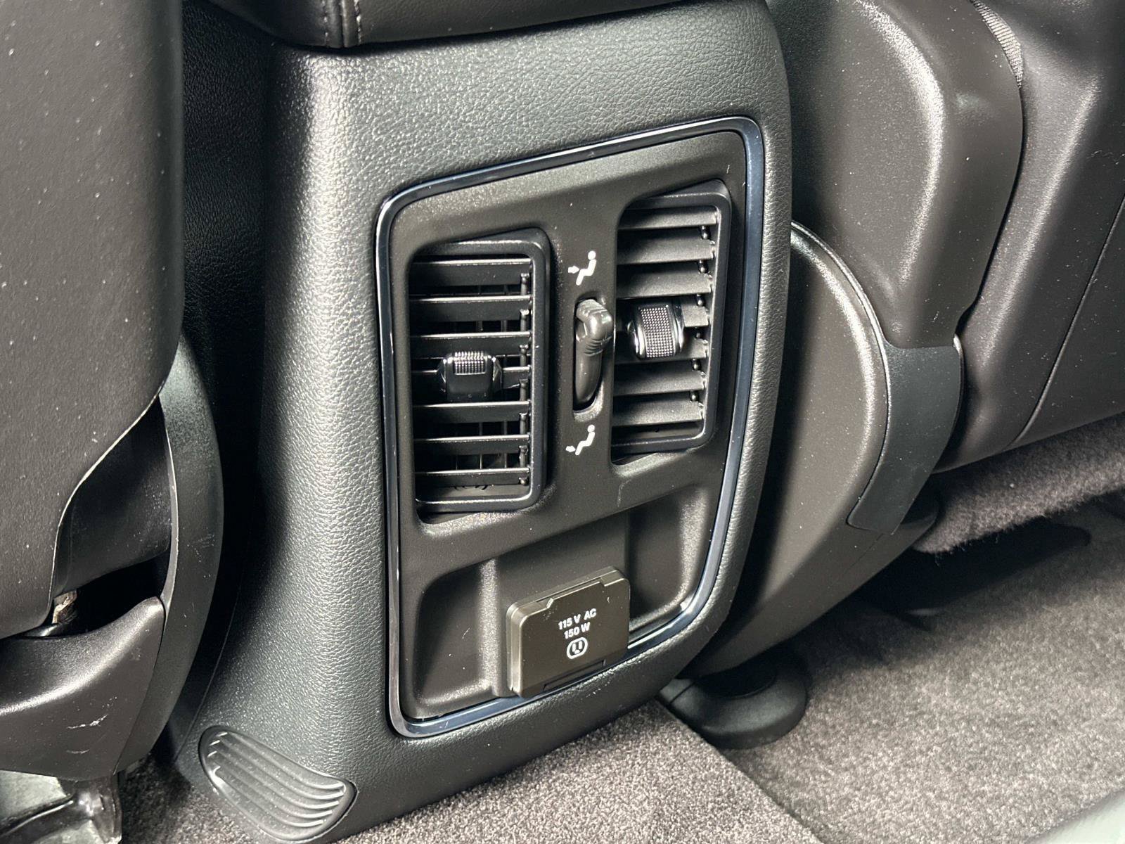 Used 2022 Jeep Grand Cherokee Laredo X AWD/4WD image 31