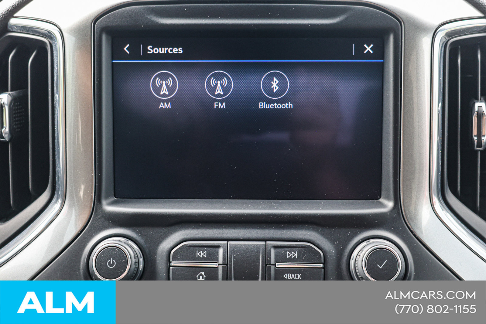 Used 2020 Chevrolet Silverado 1500 LT RWD image 29