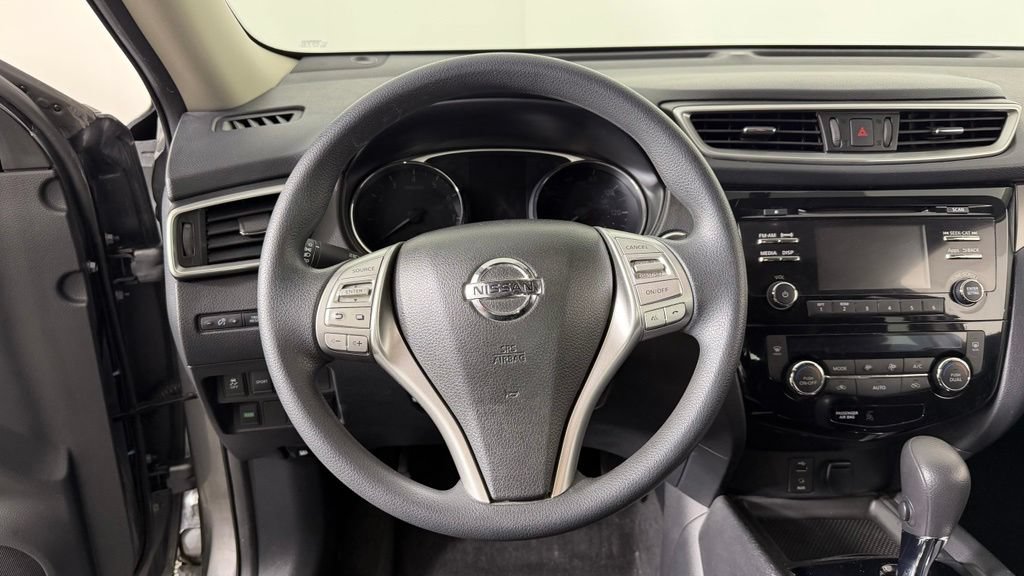 Used 2015 Nissan Rogue SV AWD/4WD image 17