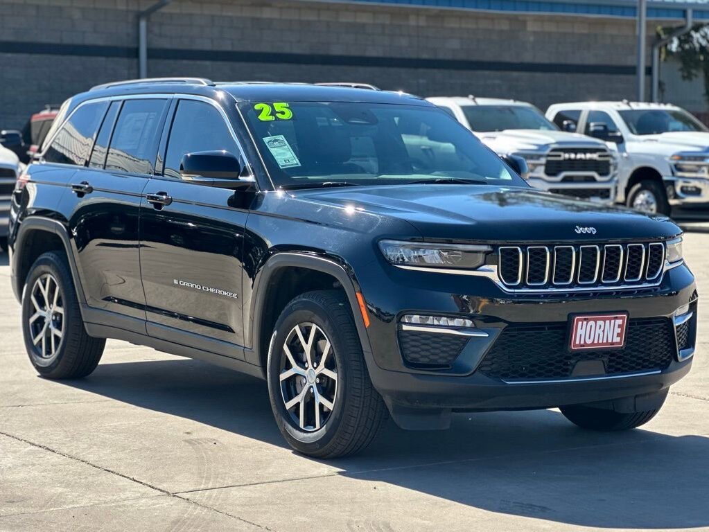 New 2025 Jeep Grand Cherokee Limited w/ Trailer Tow Package image 1
