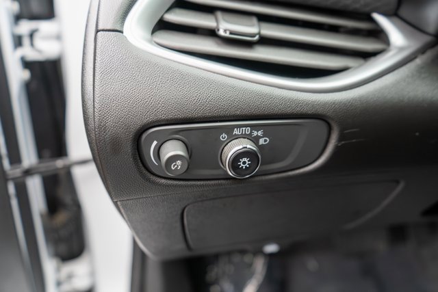 Used 2025 Chevrolet Malibu LT w/ Sport Edition image 21