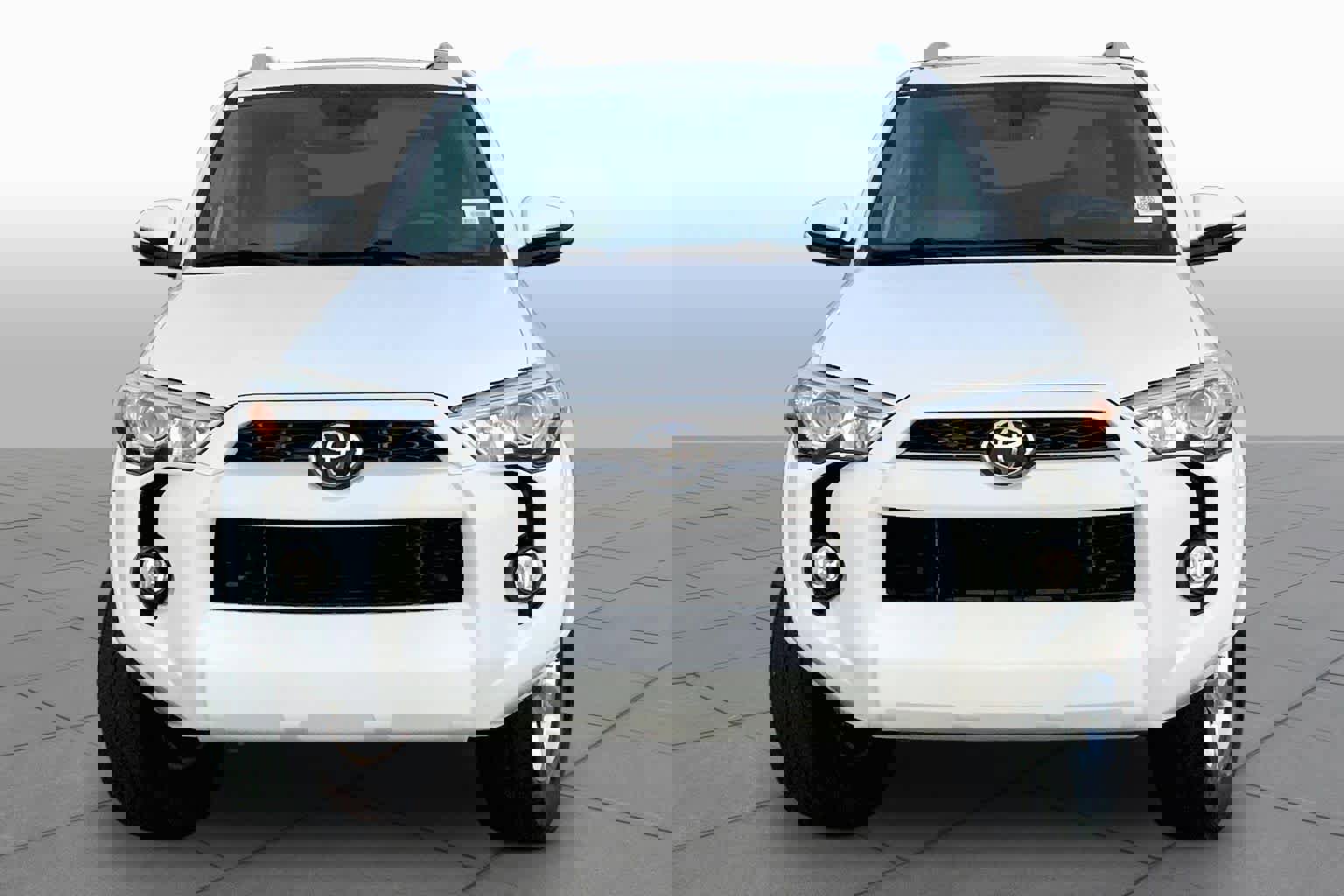 Used 2017 Toyota 4Runner SR5 Premium RWD image 4